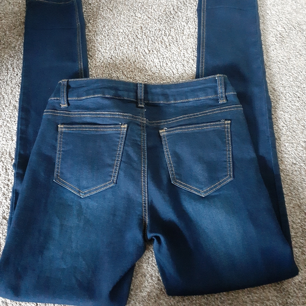 Jeans - Picture 2 of 3